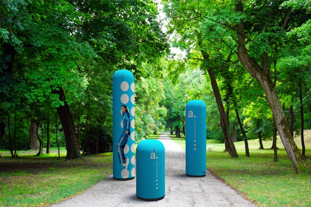 Advertising collumns